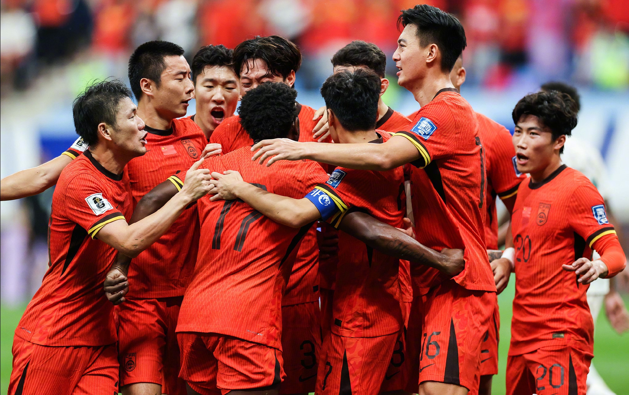 包含激烈的比赛场面引人入胜，看得人热血沸腾的词条