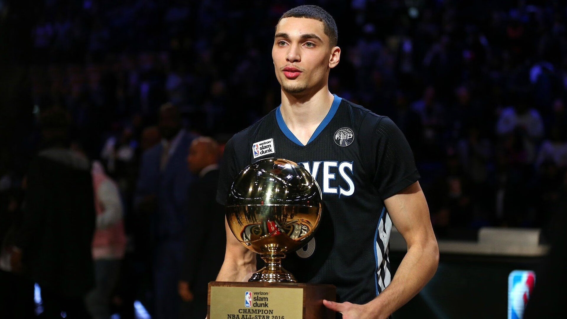 太阳翻盘雄鹿,德罗赞如何成为关键先生